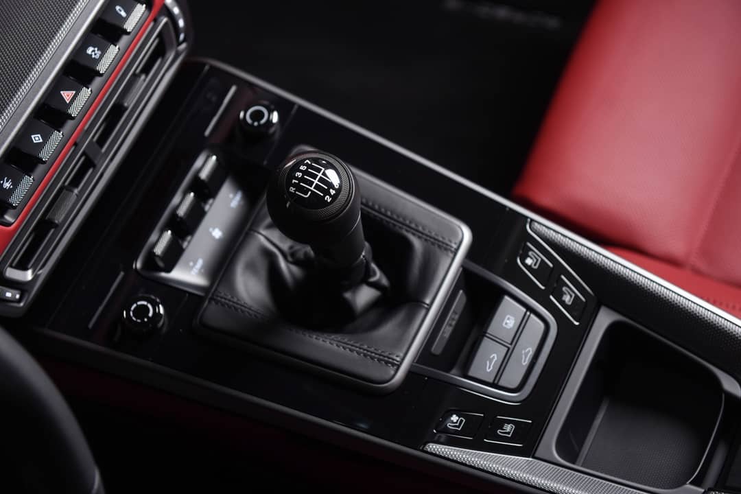 2024 Porsche 911 Carrera 4S — photo 6