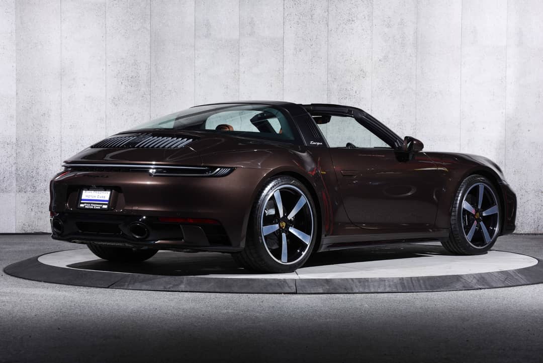 2024 Porsche 911 Targa 4S — photo 3