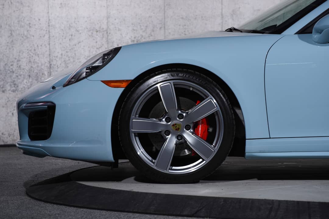 2017 Porsche 911 Carrera 4S — photo 12