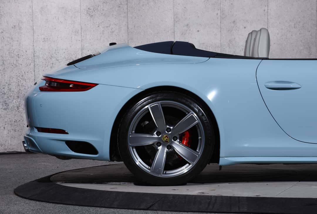 2017 Porsche 911 Carrera 4S — photo 13