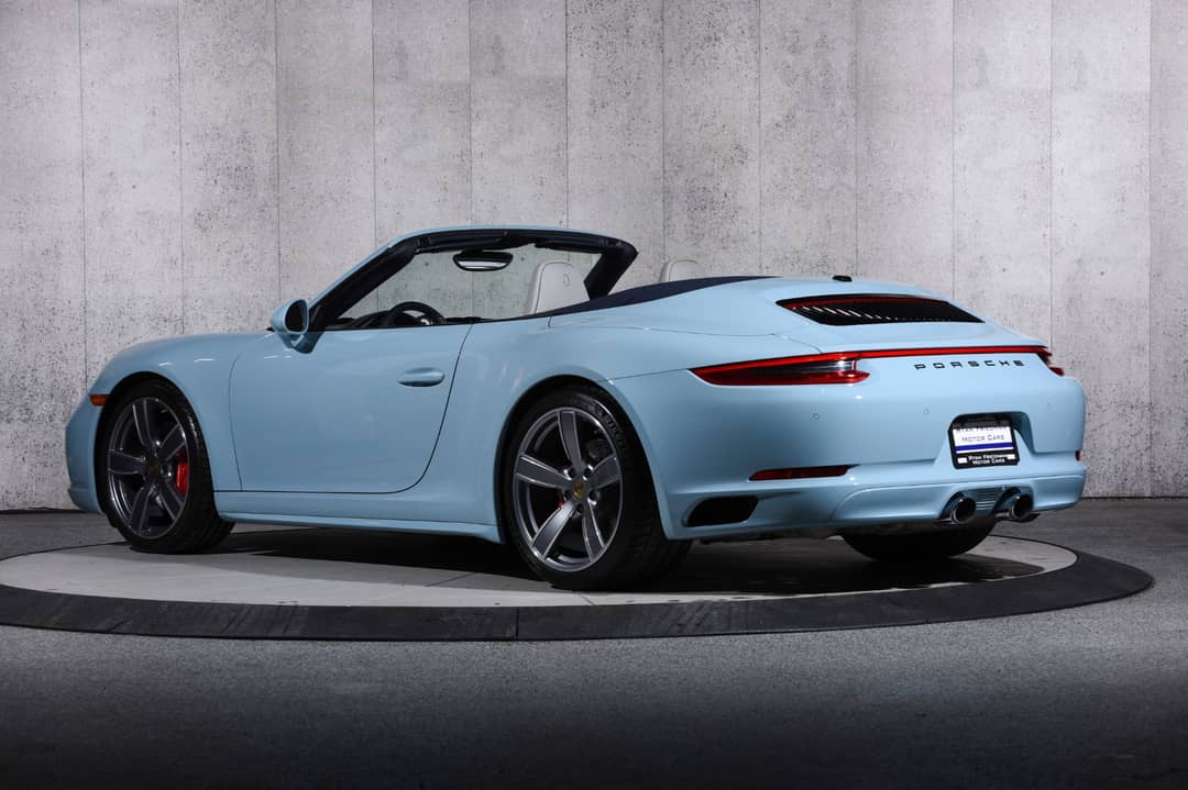 2017 Porsche 911 Carrera 4S — photo 3