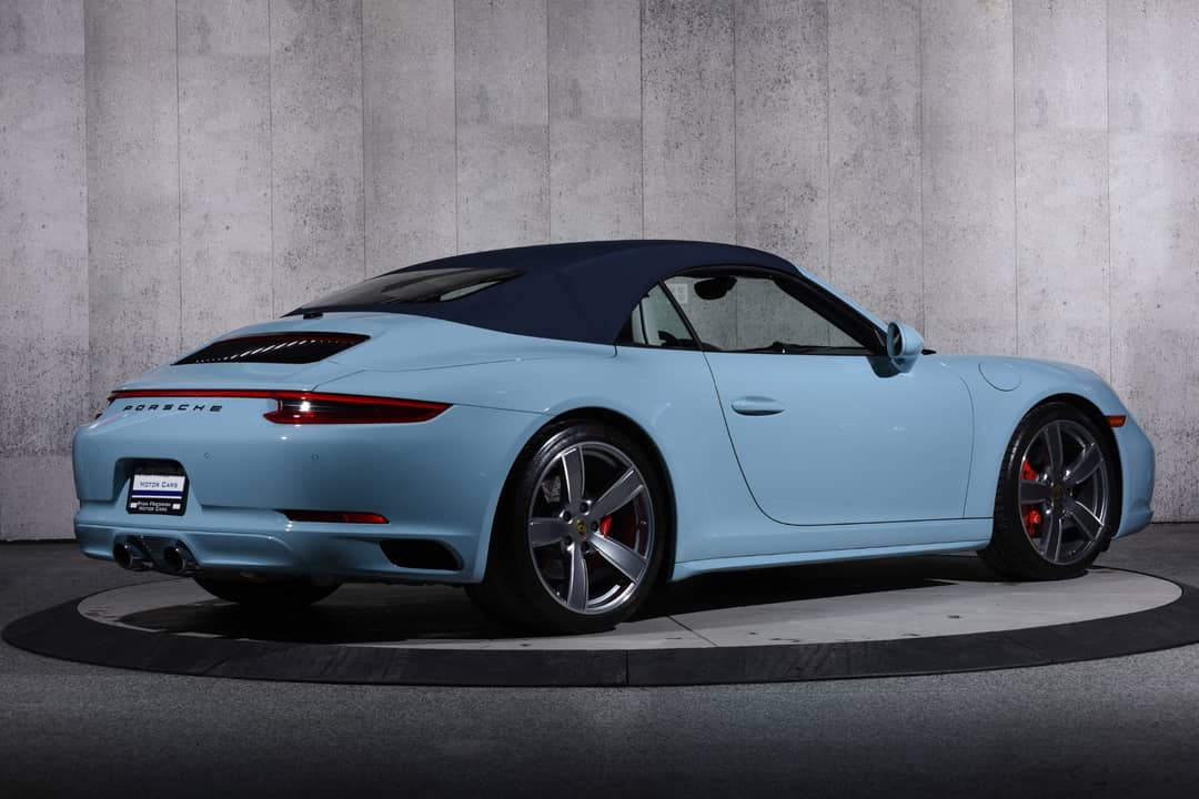 2017 Porsche 911 Carrera 4S — photo 35