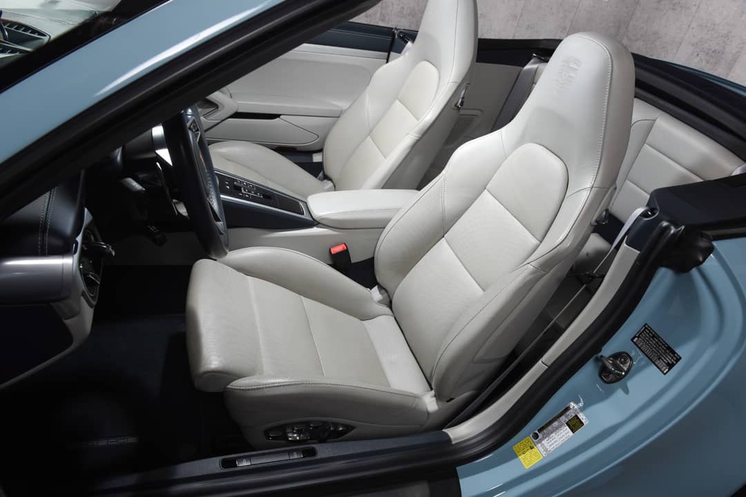 2017 Porsche 911 Carrera 4S — photo 5