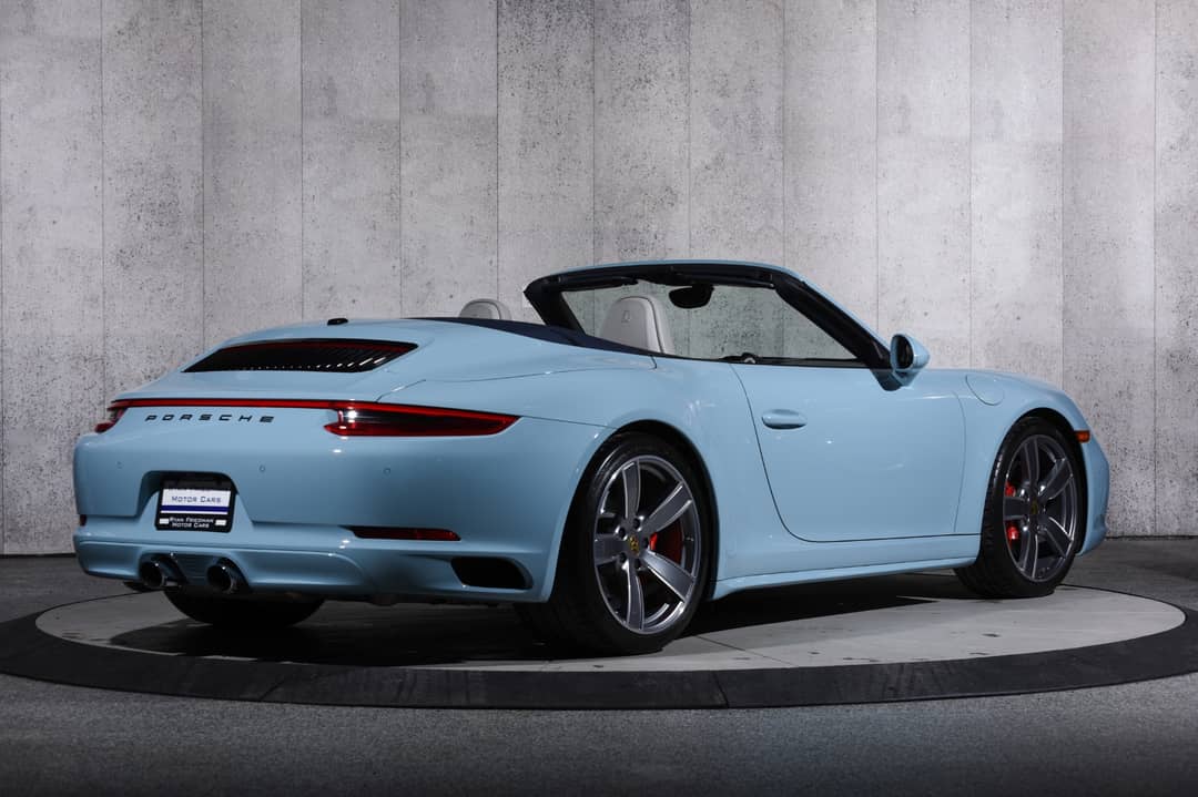 2017 Porsche 911 Carrera 4S — photo 10