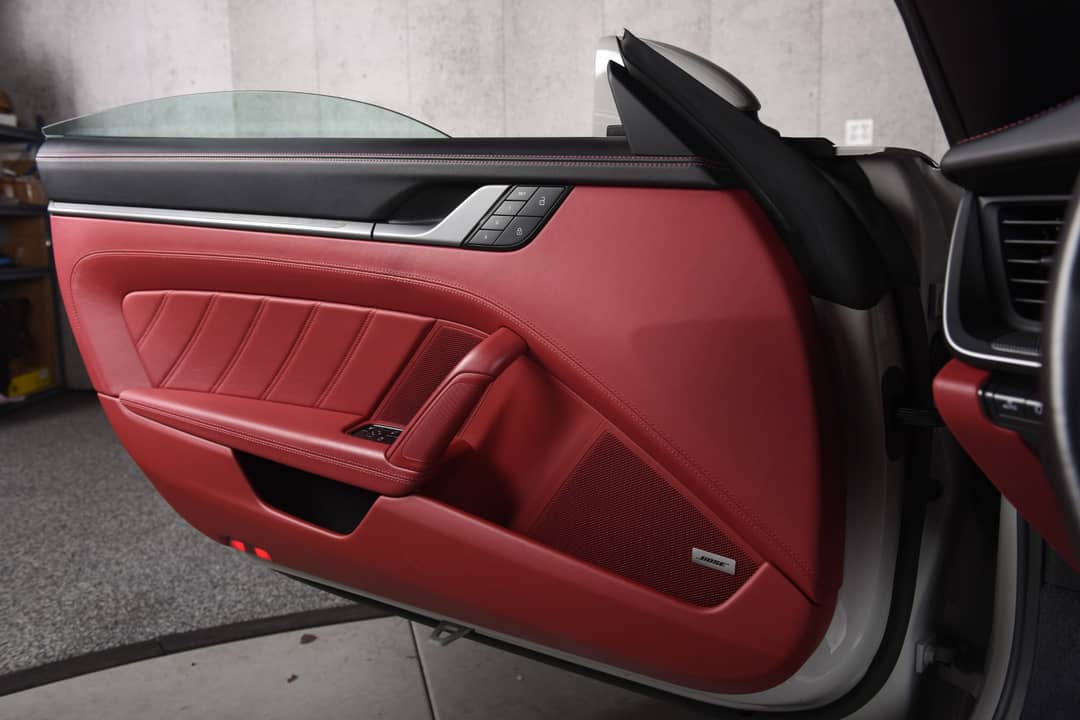 2022 Porsche 911 Targa 4S — photo 18
