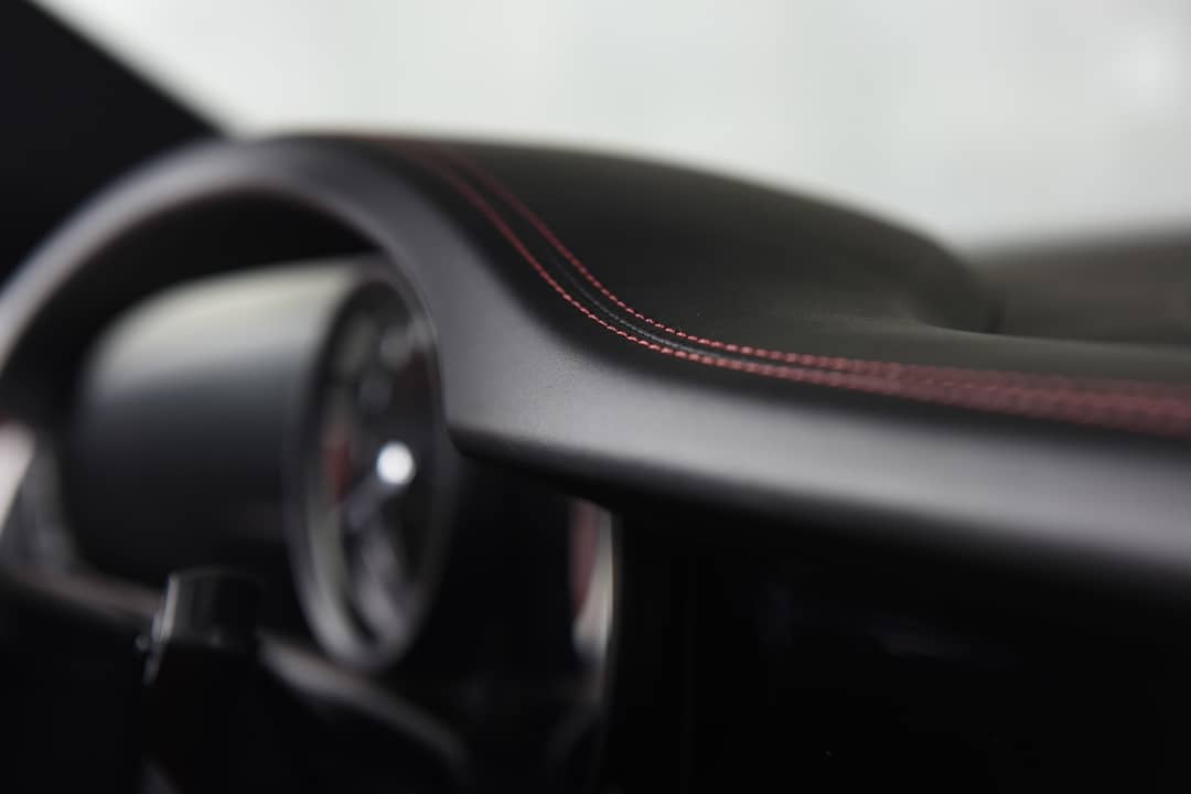 2022 Porsche 911 Targa 4S — photo 22