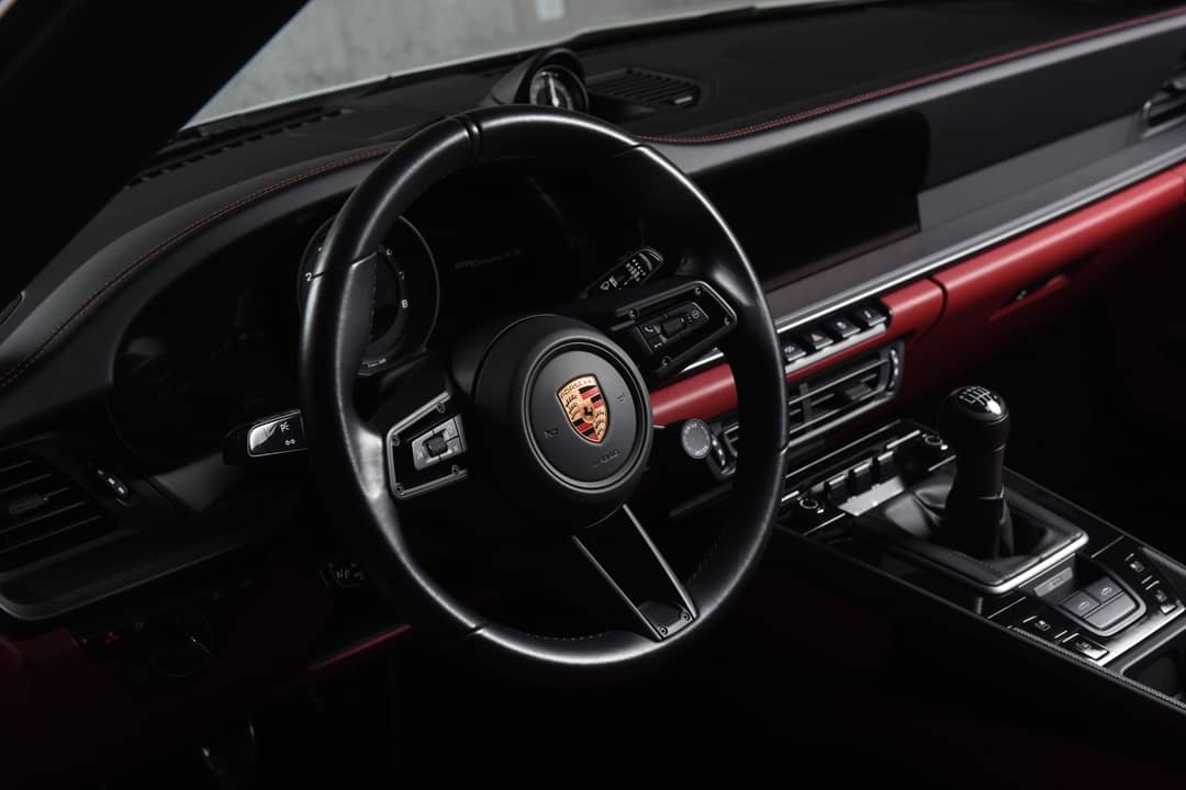2022 Porsche 911 Targa 4S — photo 23