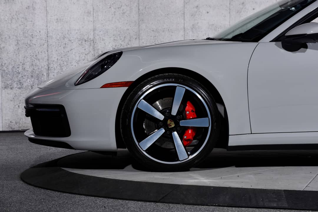 2022 Porsche 911 Targa 4S — photo 31