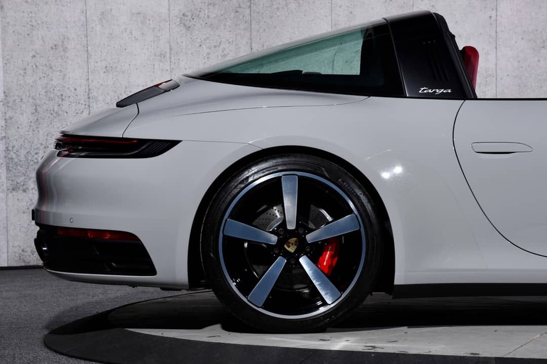 2022 Porsche 911 Targa 4S — photo 33