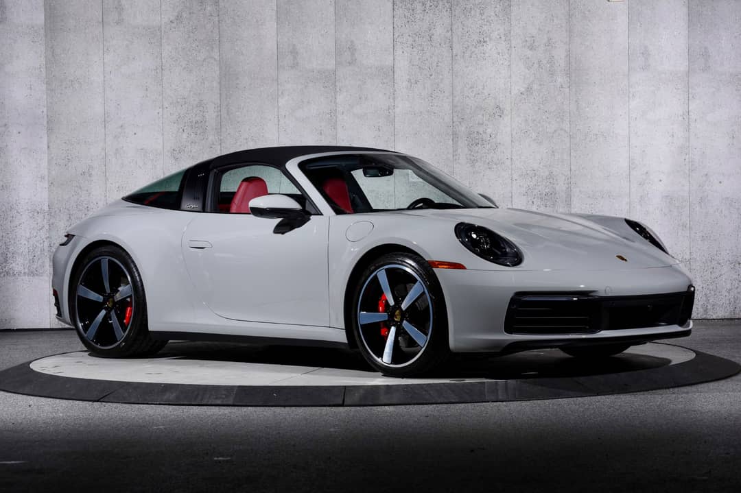2022 Porsche 911 Targa 4S — photo 35