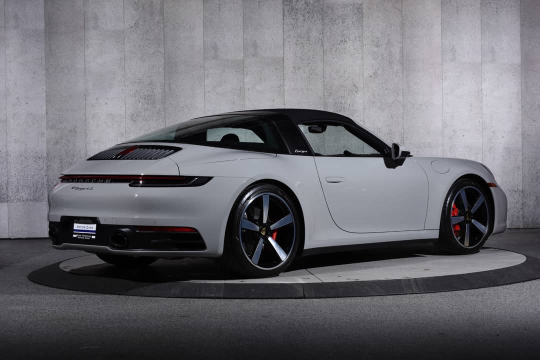 2022 Porsche 911 Targa 4S — photo 36
