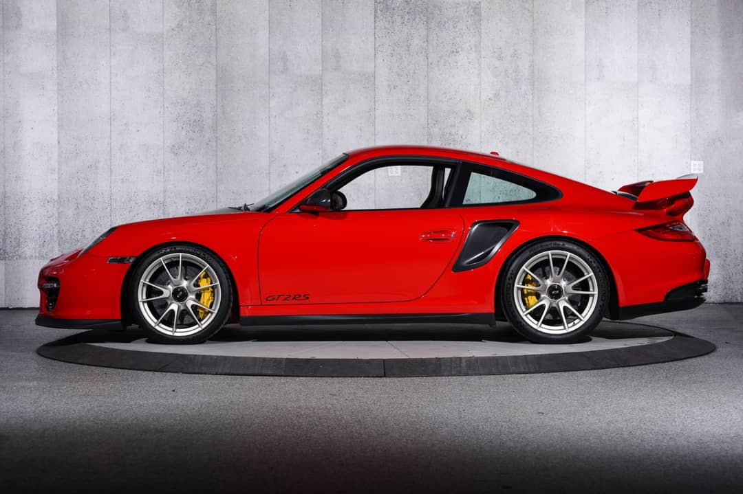 2011 Porsche 911 GT2 RS — photo 24