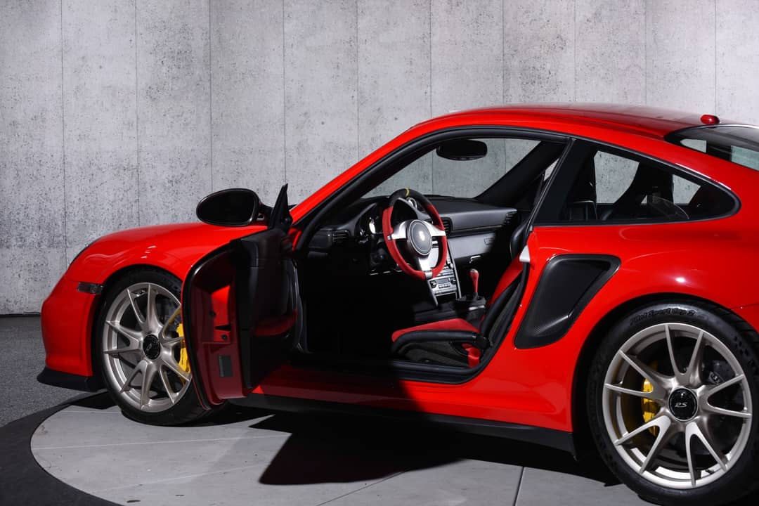 2011 Porsche 911 GT2 RS — photo 25
