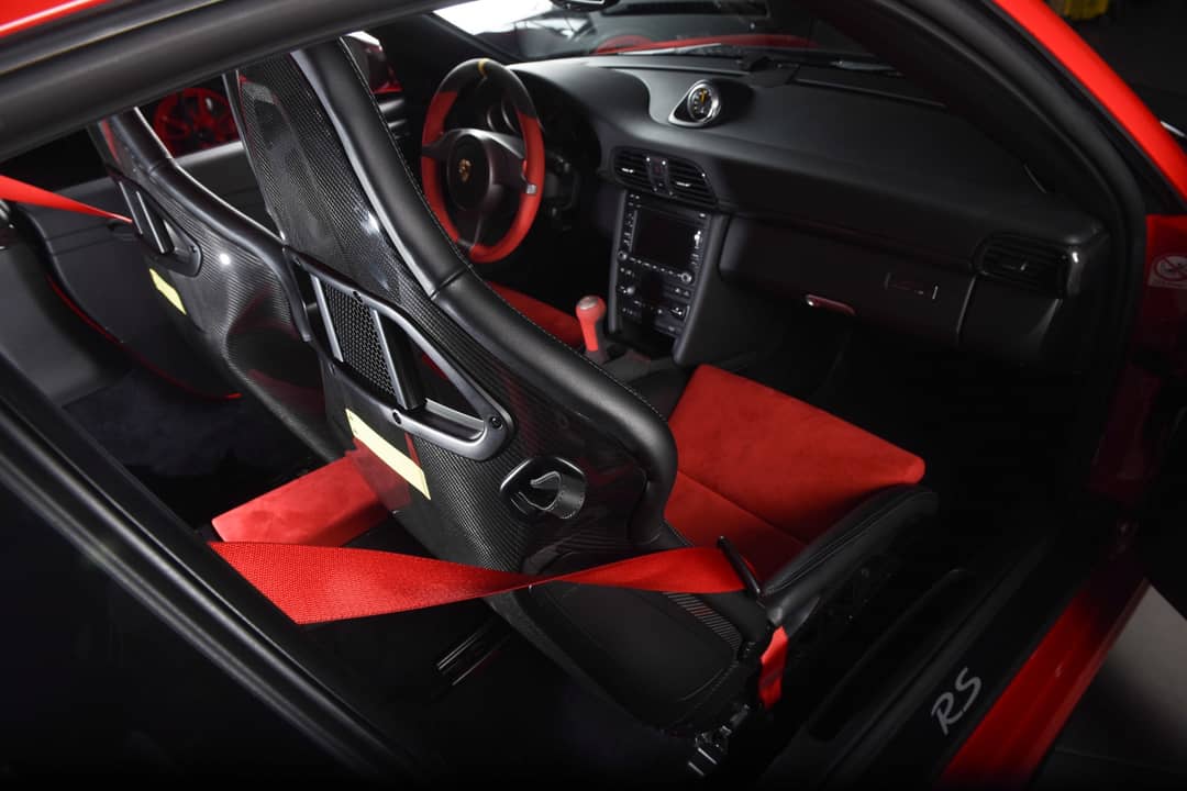 2011 Porsche 911 GT2 RS — photo 29