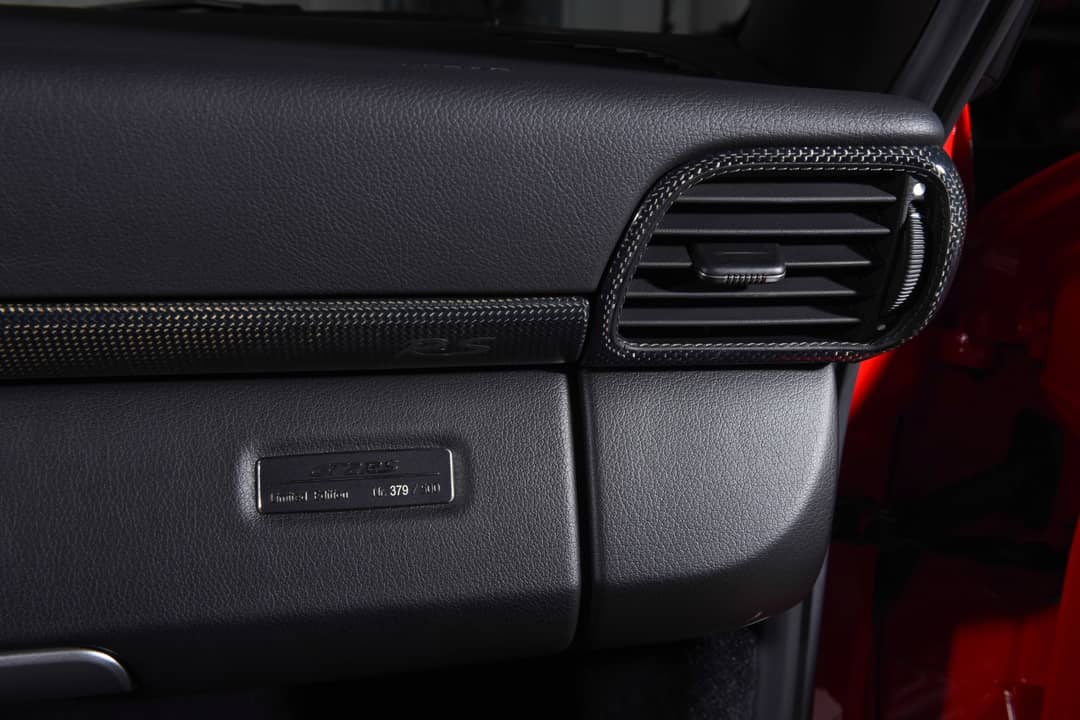 2011 Porsche 911 GT2 RS — photo 36