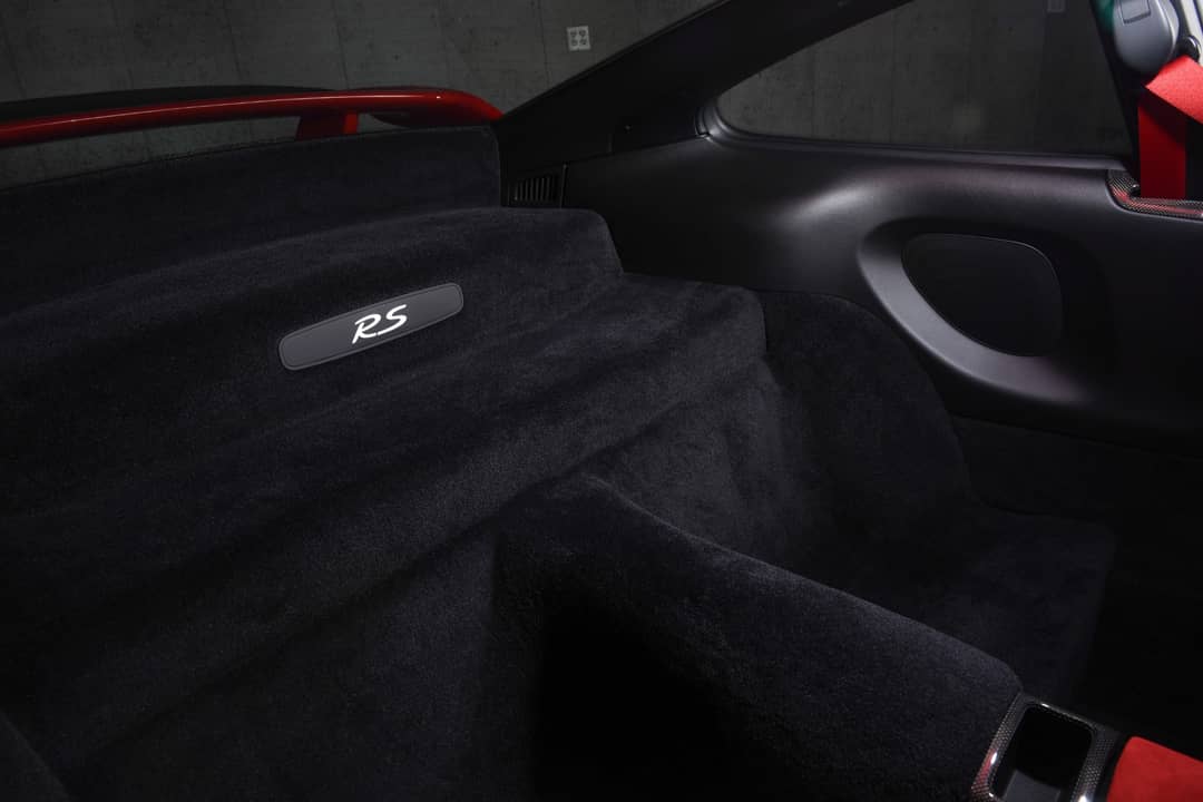 2011 Porsche 911 GT2 RS — photo 46
