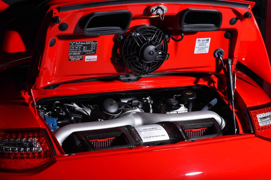 2011 Porsche 911 GT2 RS — photo 49