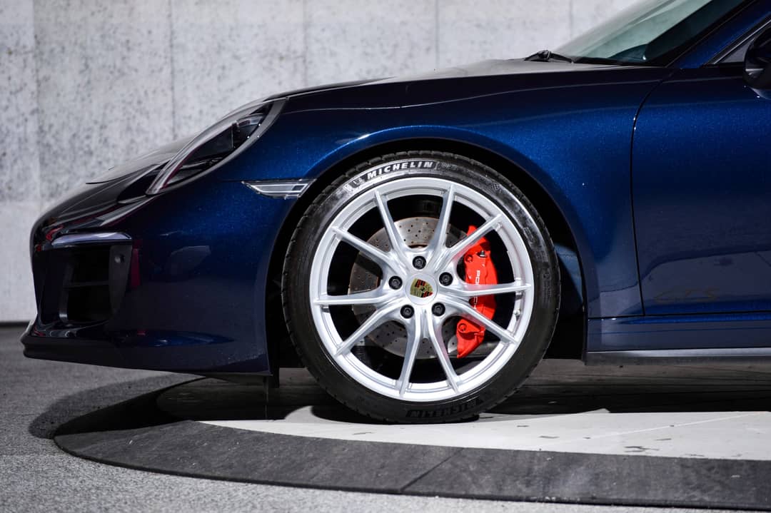 2019 Porsche 911 Carrera GTS — photo 13