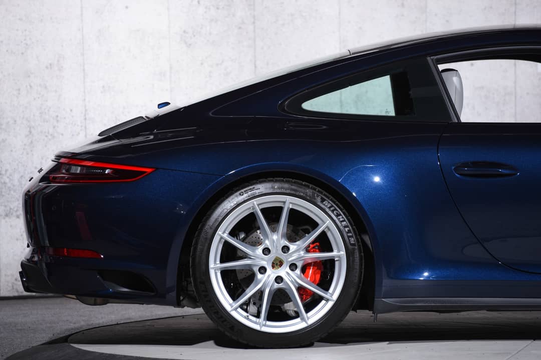 2019 Porsche 911 Carrera GTS — photo 14