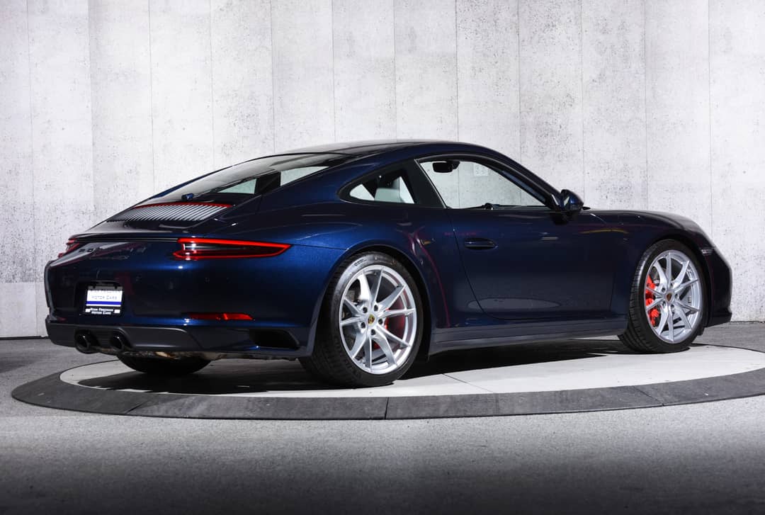 2019 Porsche 911 Carrera GTS — photo 3