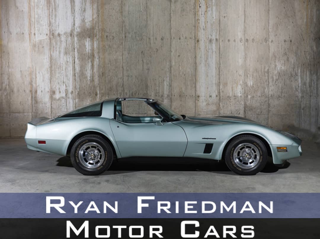 1982 Chevrolet Corvette — photo 1