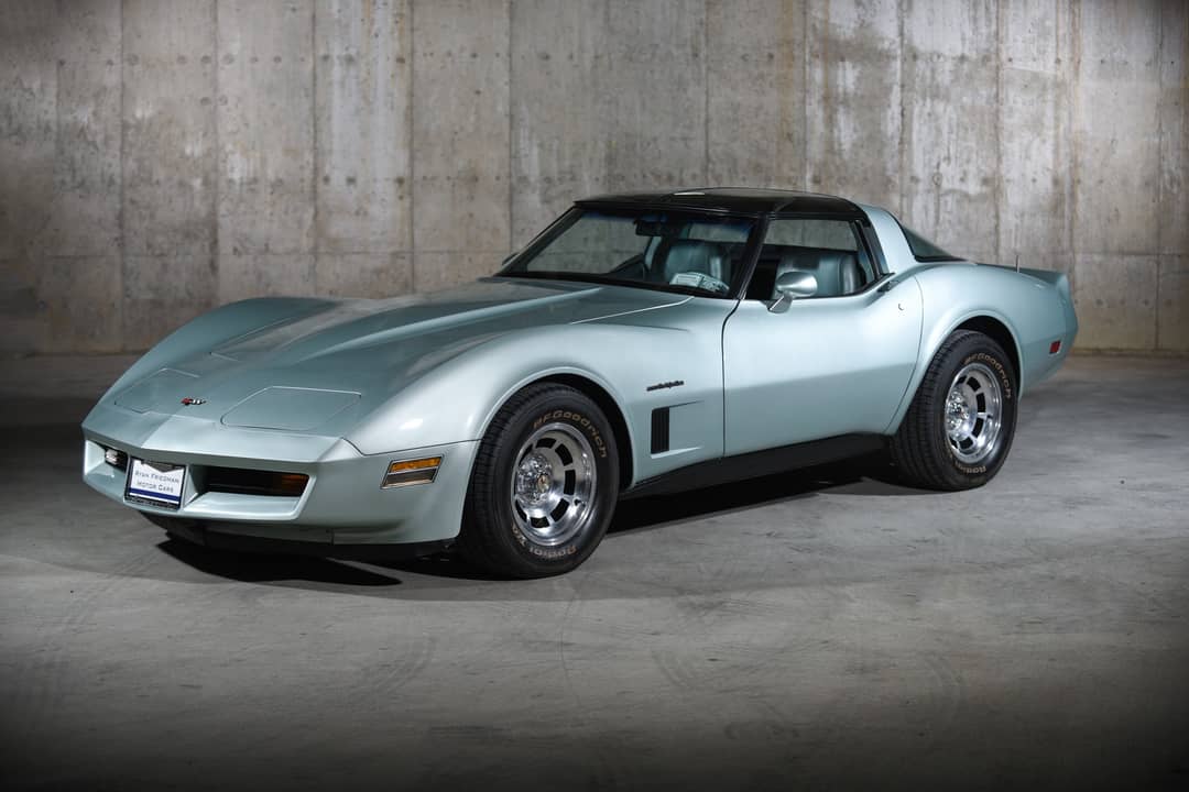 1982 Chevrolet Corvette — photo 19