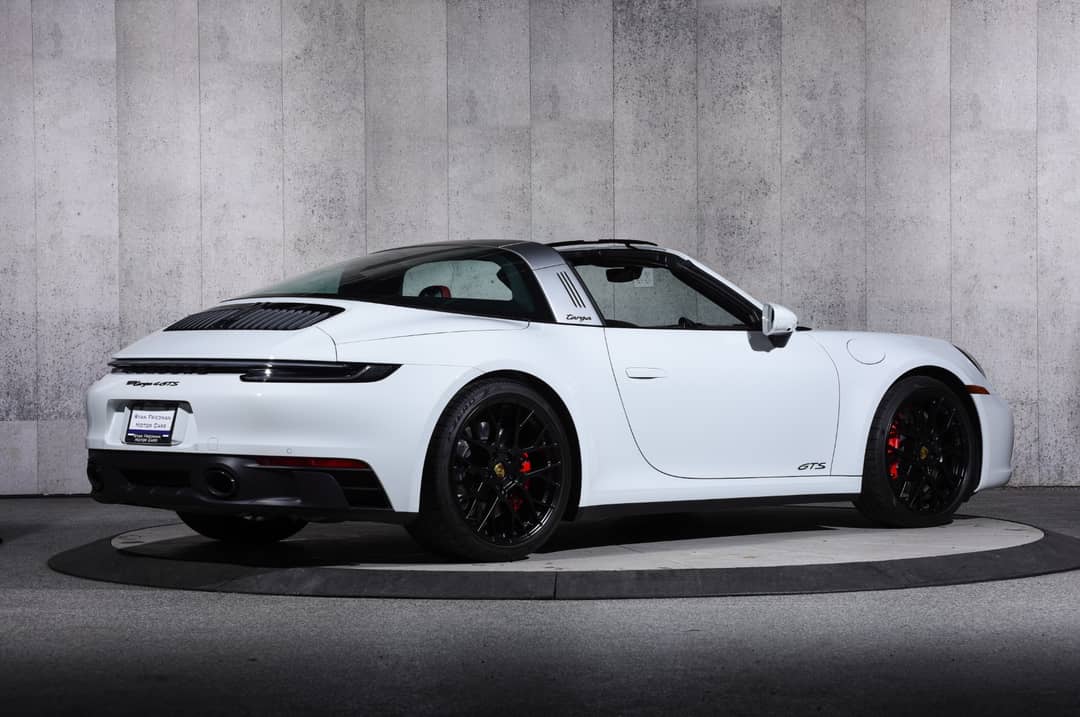 2024 Porsche 911 Targa 4 GTS — photo 3