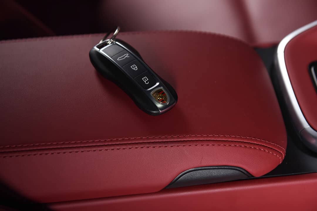 2024 Porsche 911 Targa 4 GTS — photo 25