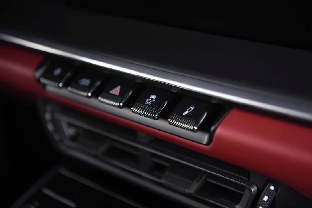 2024 Porsche 911 Targa 4 GTS — photo 26