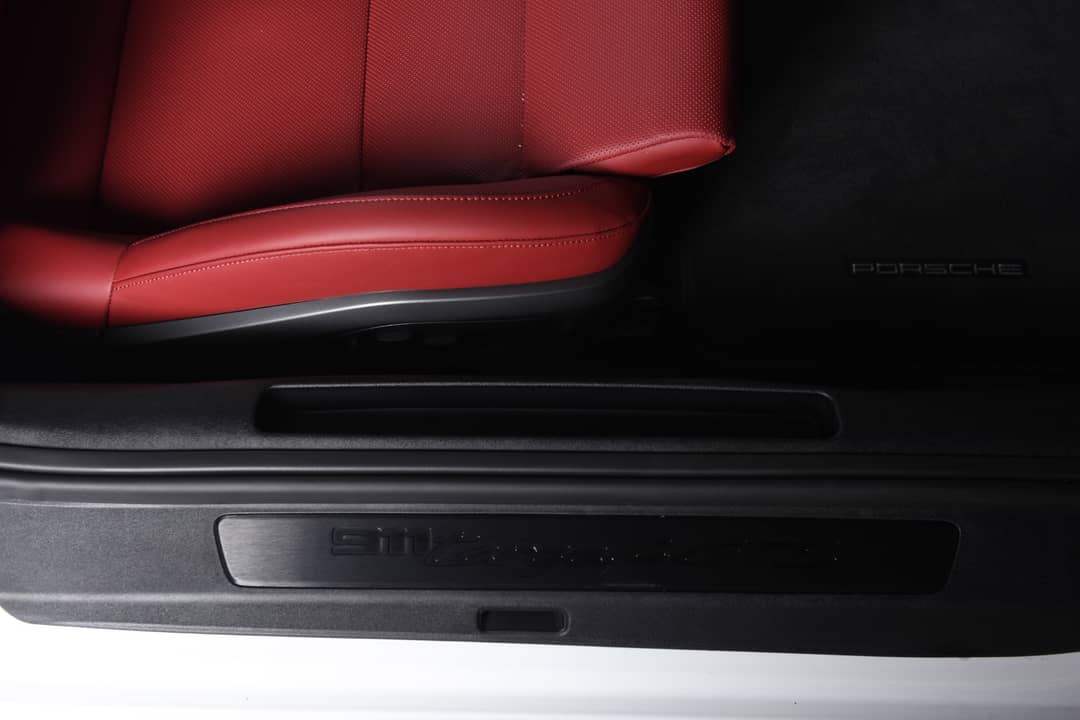 2024 Porsche 911 Targa 4 GTS — photo 28
