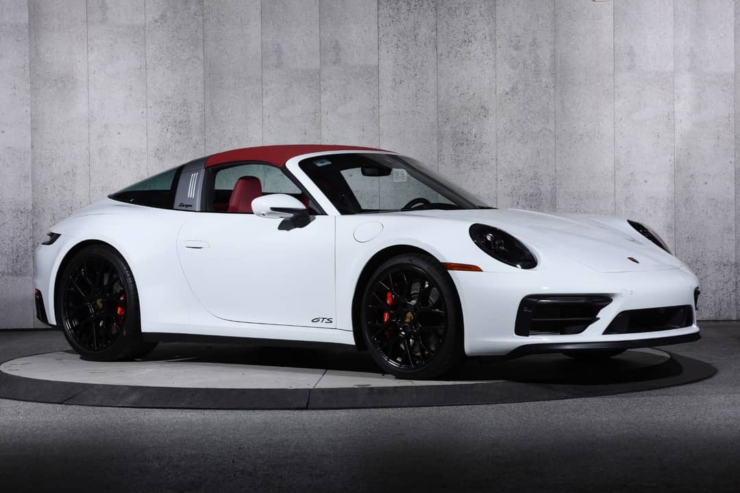 2024 Porsche 911 Targa 4 GTS — photo 36