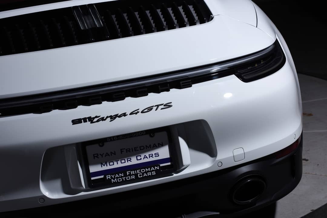 2024 Porsche 911 Targa 4 GTS — photo 38