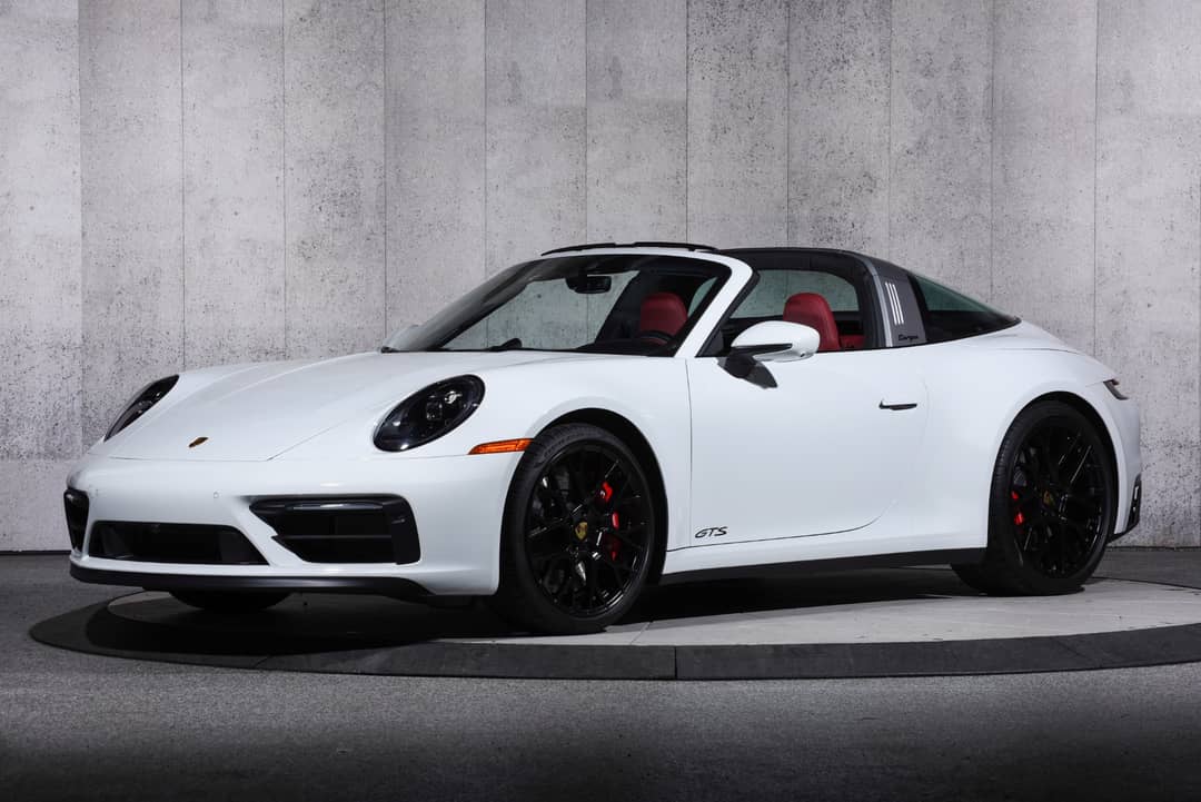 2024 Porsche 911 Targa 4 GTS — photo 8