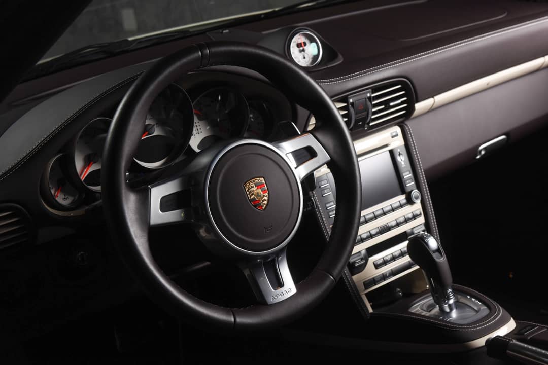 2012 Porsche 911 Turbo S — photo 19