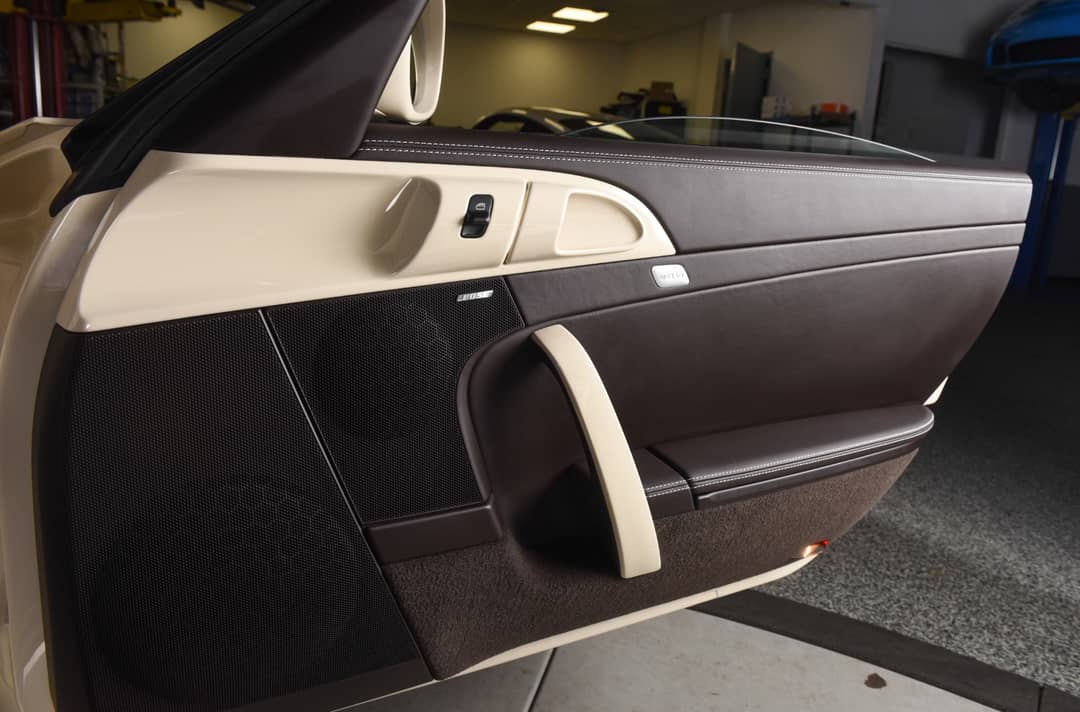 2012 Porsche 911 Turbo S — photo 21