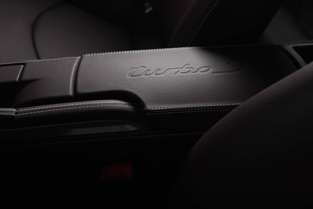 2012 Porsche 911 Turbo S — photo 25