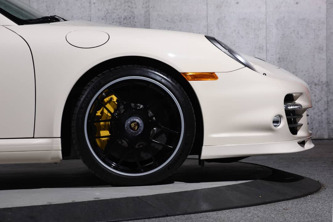 2012 Porsche 911 Turbo S — photo 37