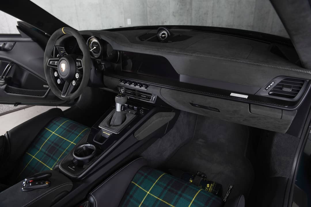 2024 Porsche 911 GT3 RS — photo 16