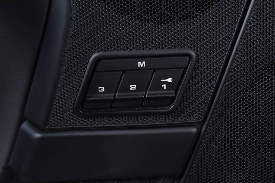 2012 Porsche 911 Turbo — photo 25