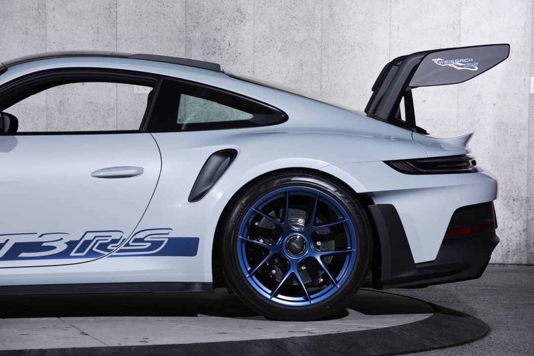 2025 Porsche 911 GT3 RS — photo 13