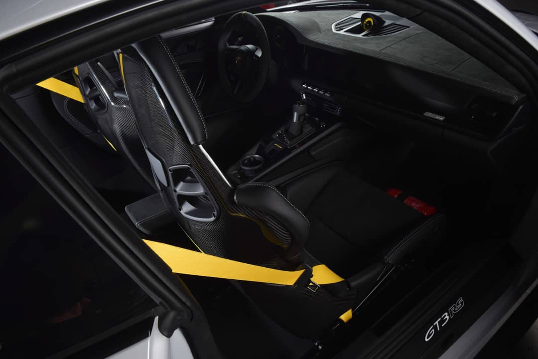 2025 Porsche 911 GT3 RS — photo 28