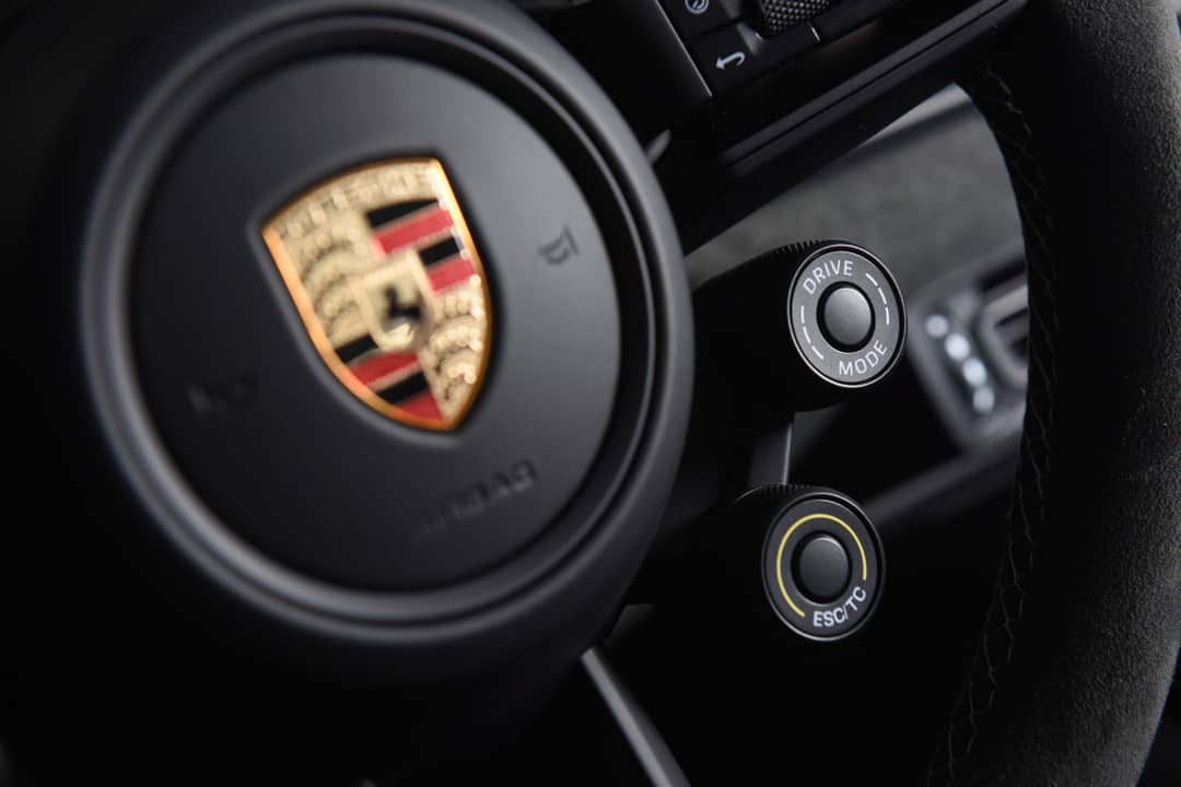 2025 Porsche 911 GT3 RS — photo 31