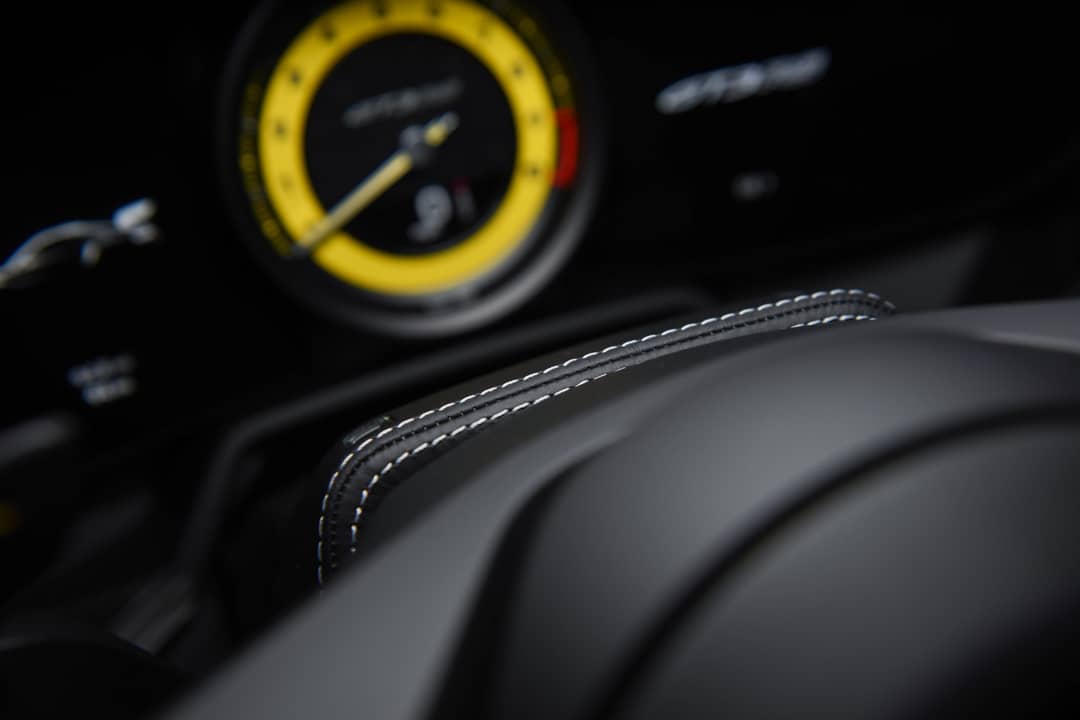 2025 Porsche 911 GT3 RS — photo 48