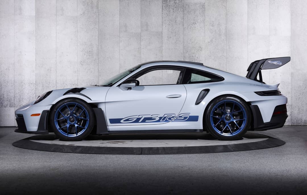 2025 Porsche 911 GT3 RS — photo 10