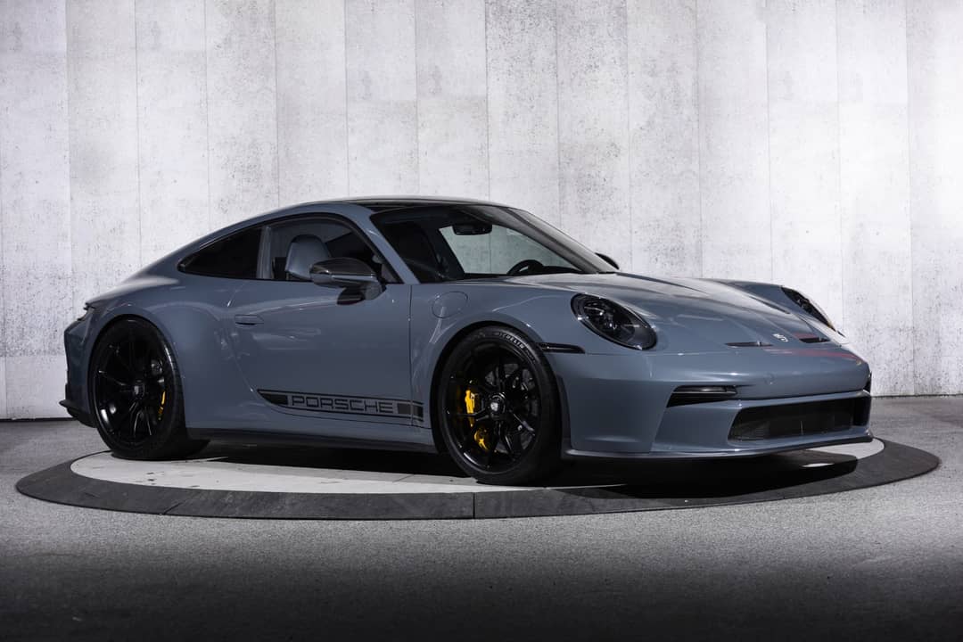 2023 Porsche 911 GT3 Touring — photo 2