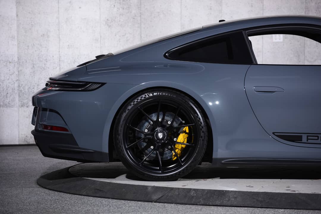 2023 Porsche 911 GT3 Touring — photo 11
