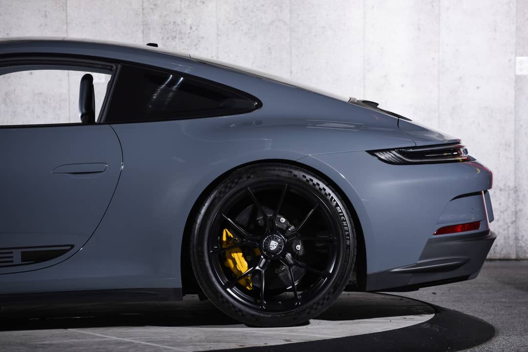 2023 Porsche 911 GT3 Touring — photo 12