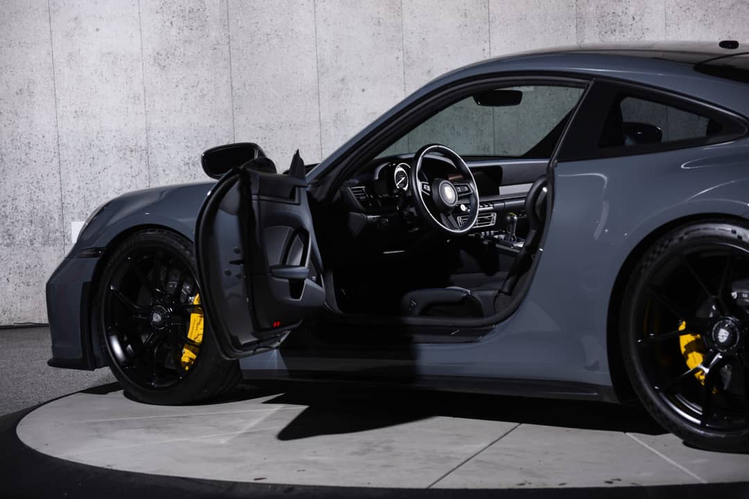 2023 Porsche 911 GT3 Touring — photo 13
