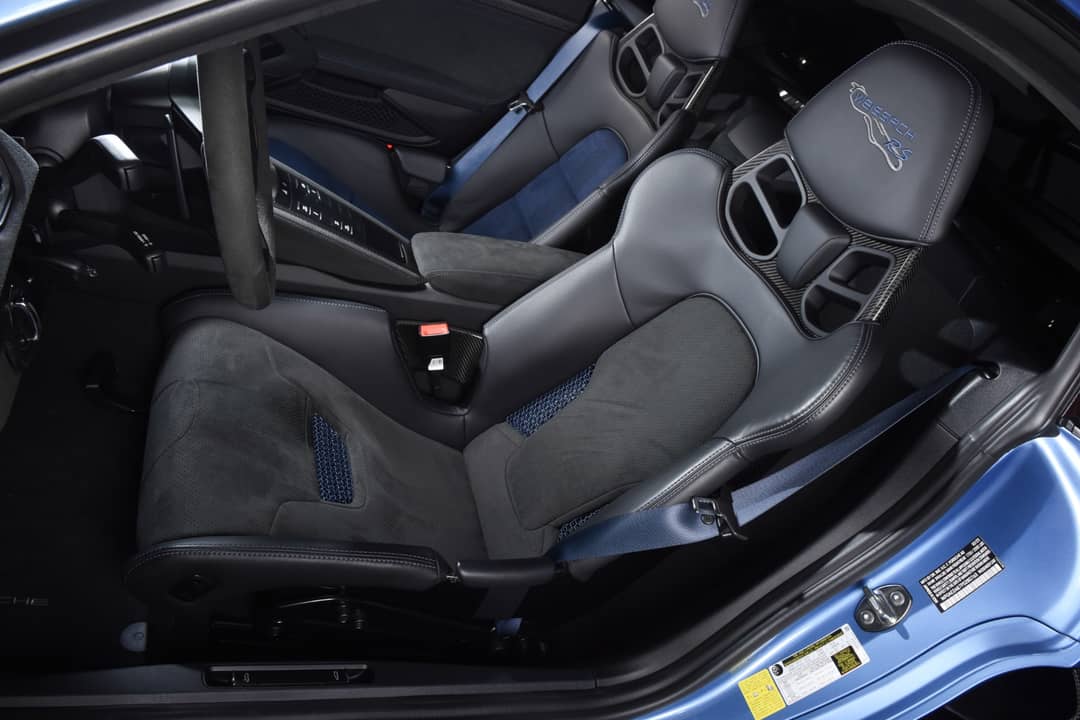 2023 Porsche 718 Cayman GT4 RS — photo 4