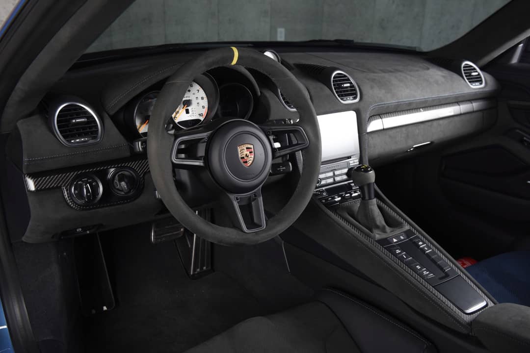 2023 Porsche 718 Cayman GT4 RS — photo 5